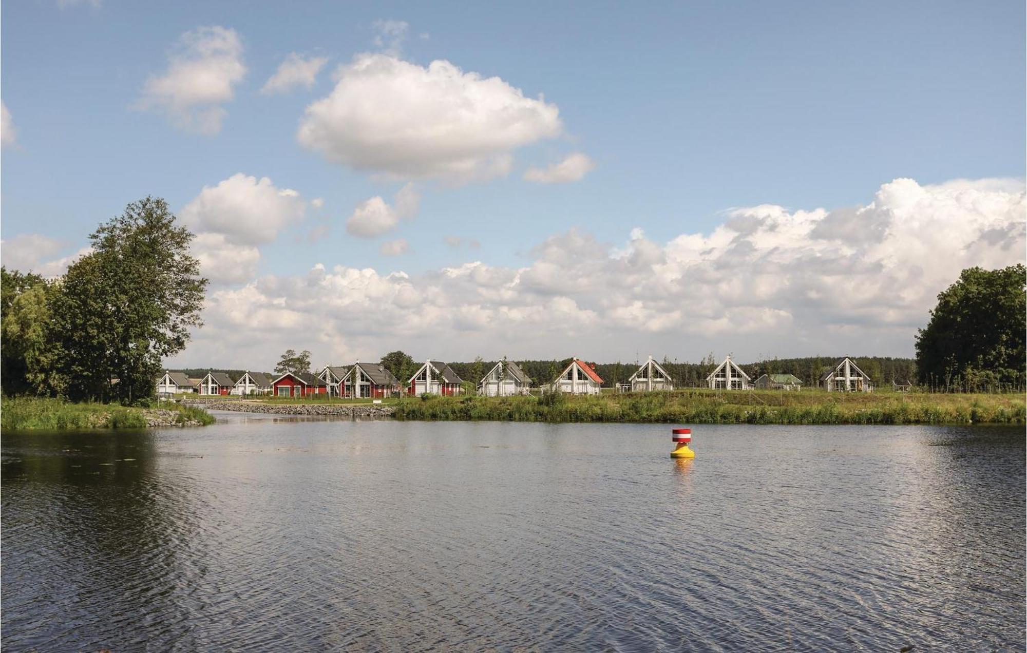 Beach Front Home In Zerpenschleuse With Wifi Zewnętrze zdjęcie